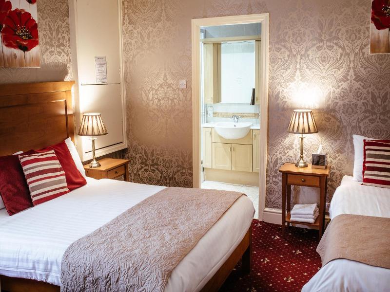 Pymgate Lodge Hotel image
