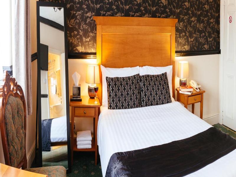 Pymgate Lodge Hotel image