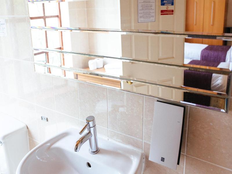 Pymgate Lodge Hotel image