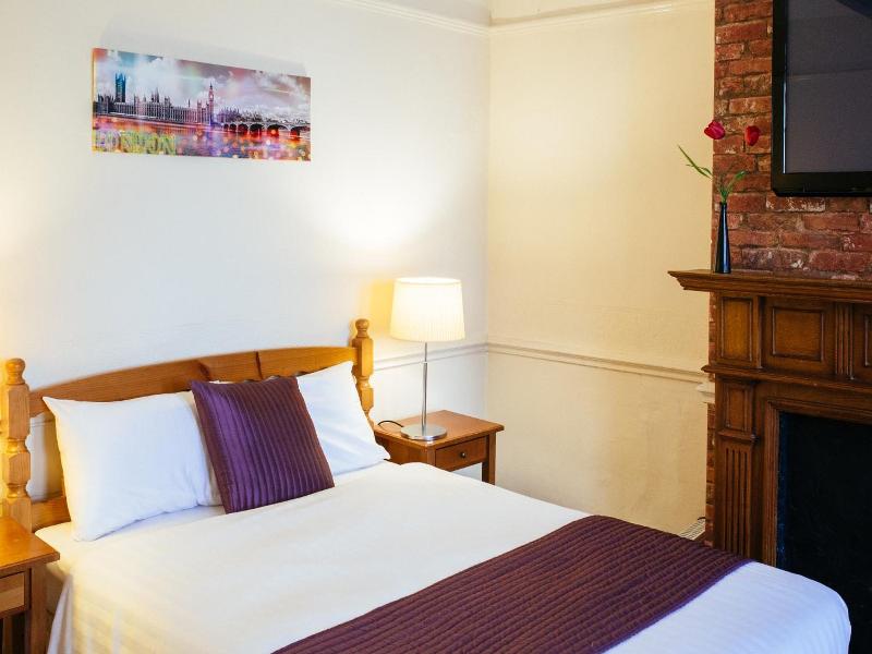 Pymgate Lodge Hotel image