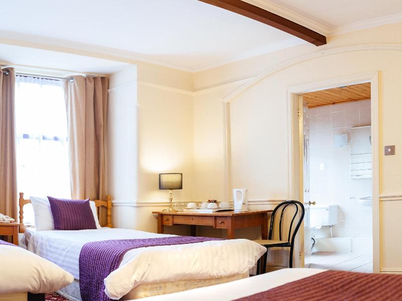 Pymgate Lodge Hotel image