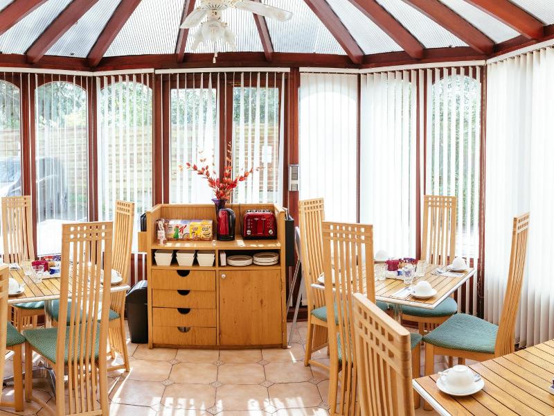 Pymgate Lodge Hotel image
