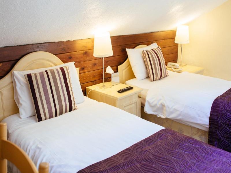Pymgate Lodge Hotel image