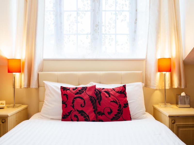 Pymgate Lodge Hotel image