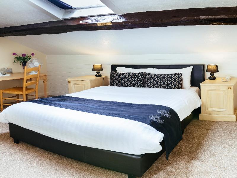 Pymgate Lodge Hotel image