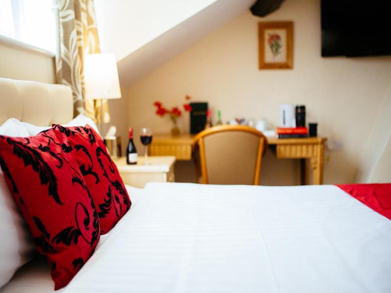 Pymgate Lodge Hotel image