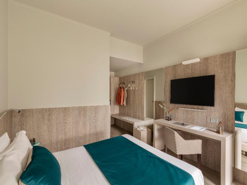 Living Hotel Milano image