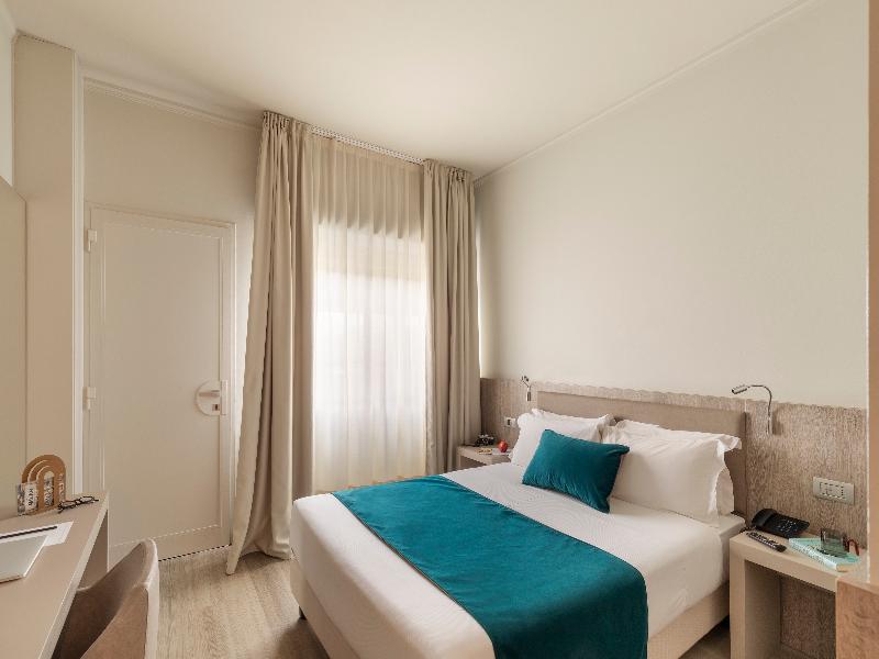 Living Hotel Milano image