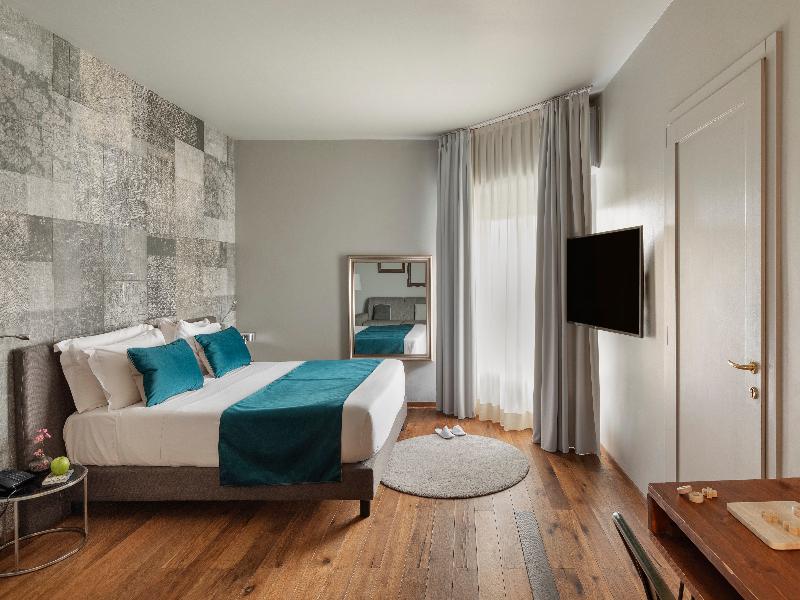 Living Hotel Milano image