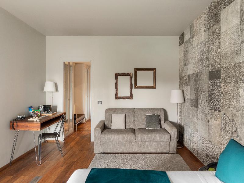 Living Hotel Milano image