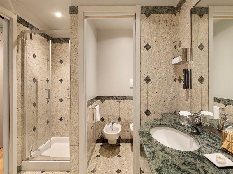 Living Hotel Milano image