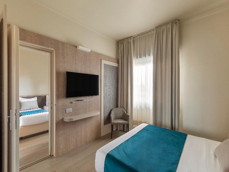 Living Hotel Milano image