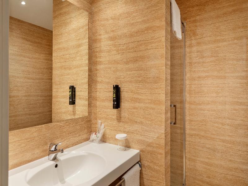 Living Hotel Milano image