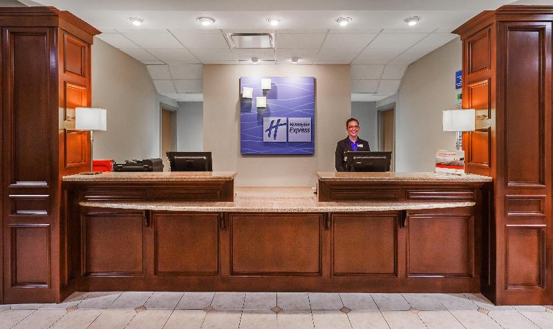 Holiday Inn Express & Suites Pharr