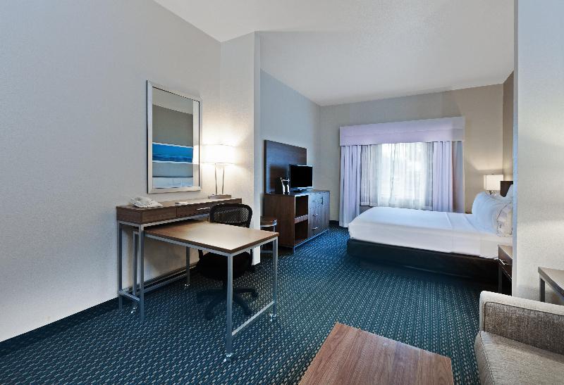 Holiday Inn Express & Suites Pharr image
