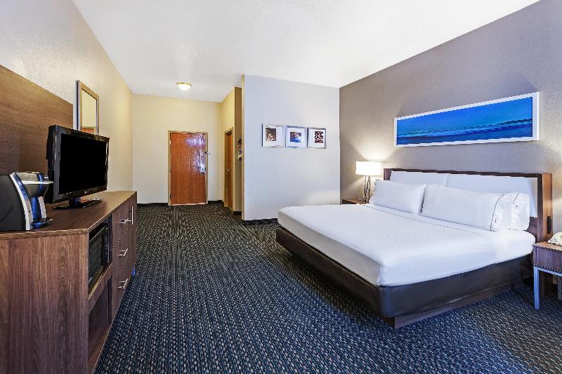 Holiday Inn Express & Suites Pharr image