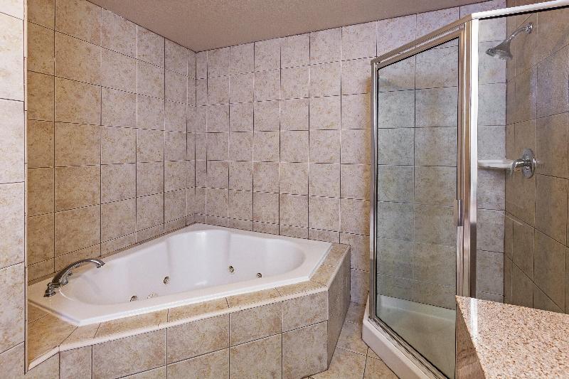Holiday Inn Express & Suites Pharr image