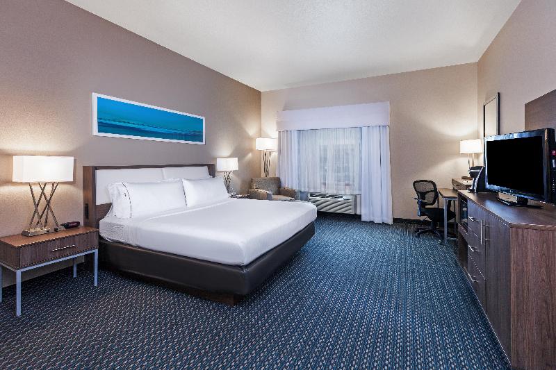 Holiday Inn Express & Suites Pharr image
