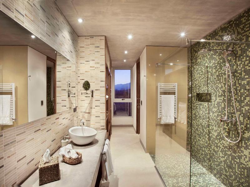 Entre Cielos Luxury Wine Hotel and Spa image