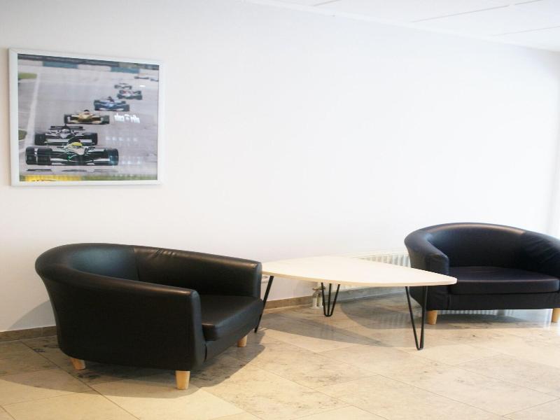 H+ Hotel Hockenheim image