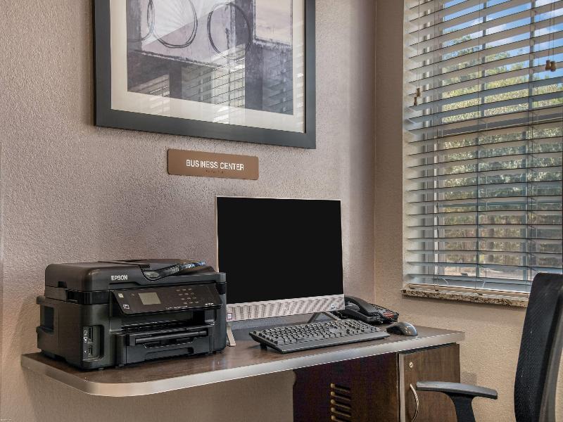 Microtel inn & Suites By Wyndham Pearl Rive/Slid image