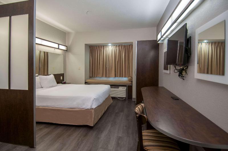 Microtel inn & Suites By Wyndham Pearl Rive/Slid image