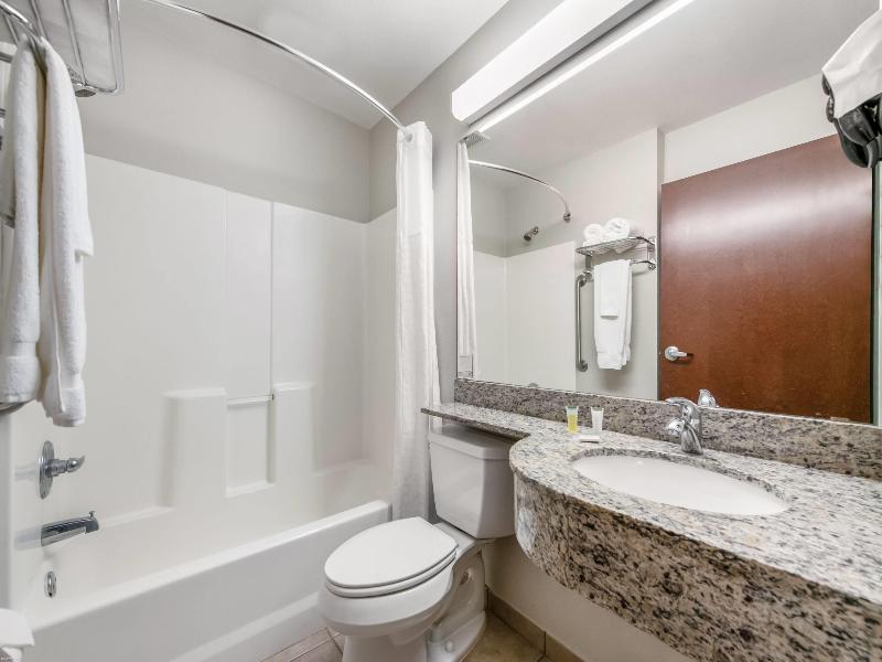 Microtel inn & Suites By Wyndham Pearl Rive/Slid image