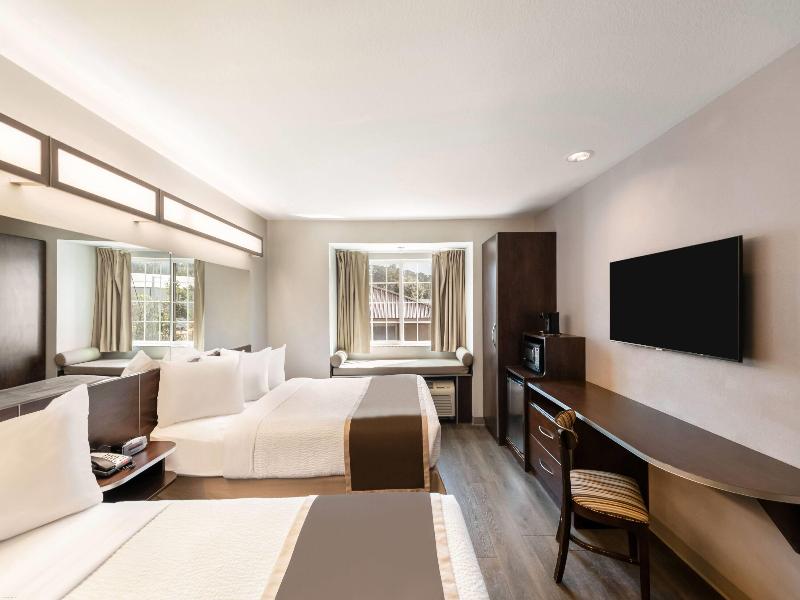 Microtel inn & Suites By Wyndham Pearl Rive/Slid image