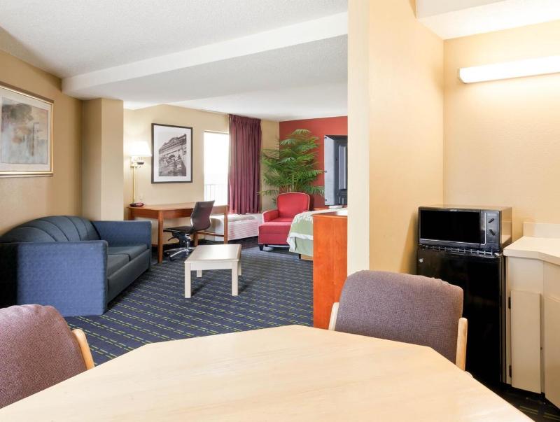 Days Inn by Wyndham Memphis - I40 Sycamore View — general view