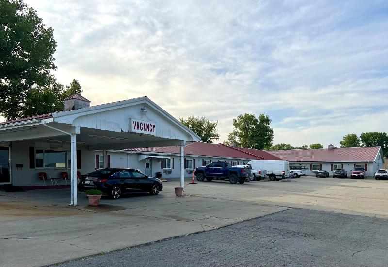 Celebrity Inn Clarinda — exterior view