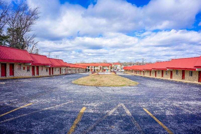Ozark Junction Mountain View by OYO image
