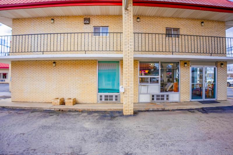 Ozark Junction Mountain View by OYO image