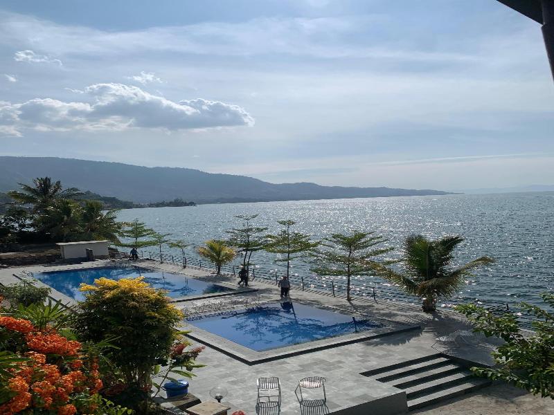 Toledo Inn Samosir image
