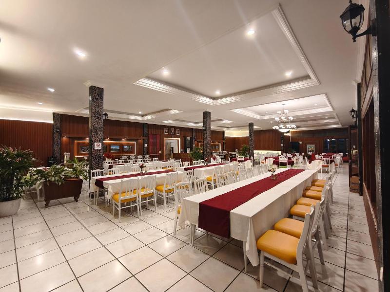 Toledo Inn Samosir image
