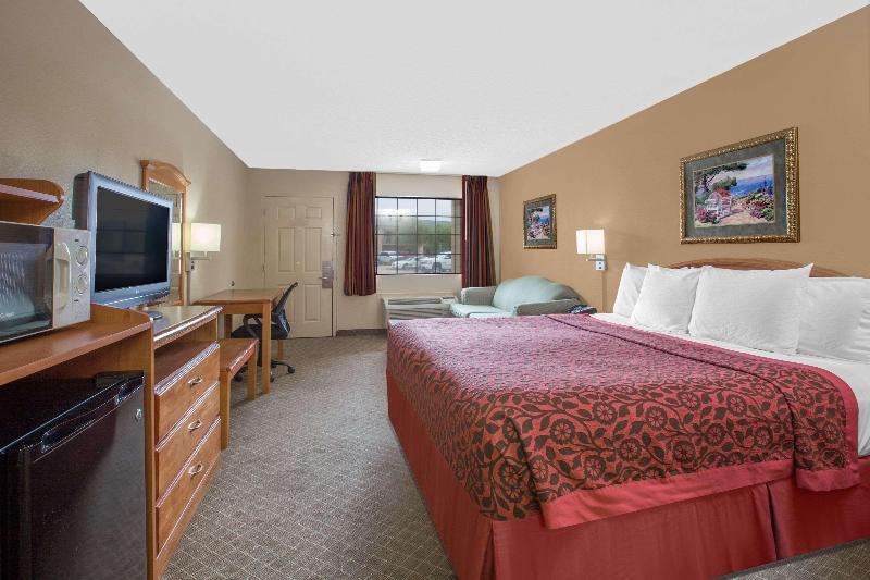 Days Inn by Wyndham Ruston LA image