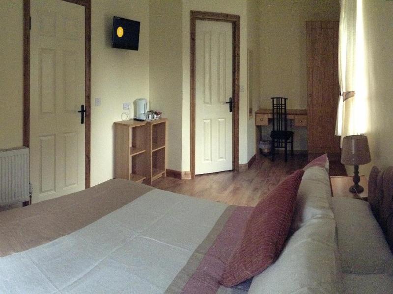 Deerpark Manor Bed & Breakfast image