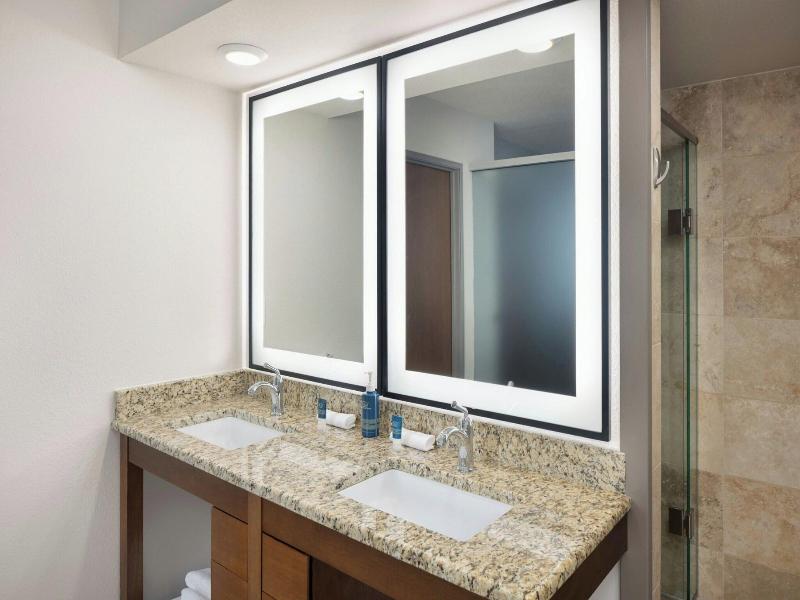 Four Points by Sheraton Saginaw image
