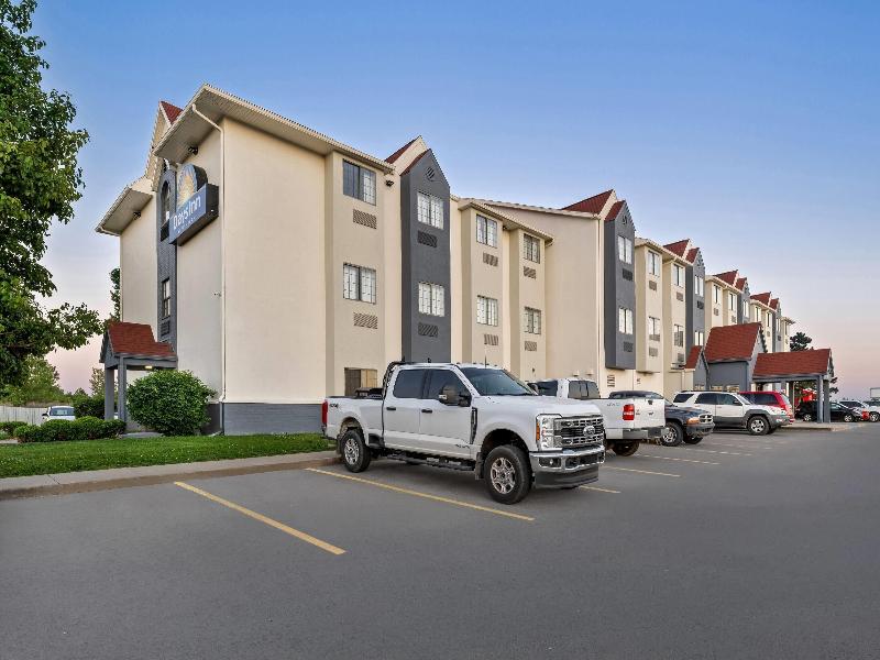 Days Inn by Wyndham near Kansas Speedway image