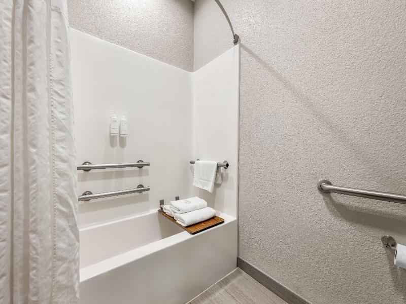 Days Inn by Wyndham near Kansas Speedway image