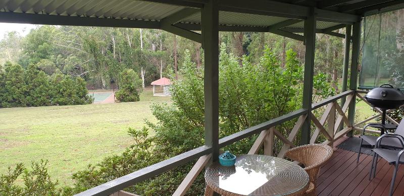 Bendles Cottages and Country Villas image