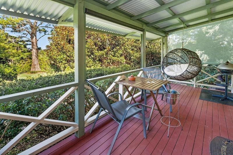 Bendles Cottages and Country Villas image