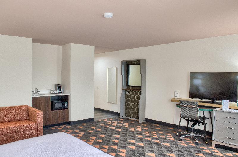 Holiday Inn Mobile West - I-10 image
