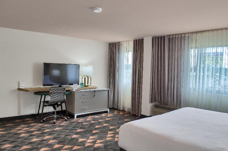Holiday Inn Mobile West - I-10 image