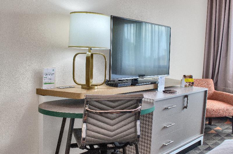 Holiday Inn Mobile West - I-10 image