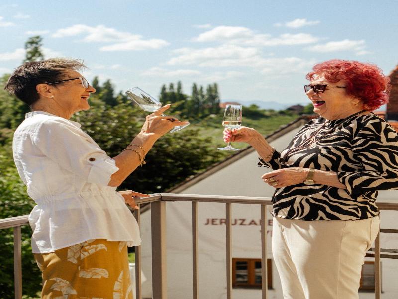 Dvorec Jeruzalem image