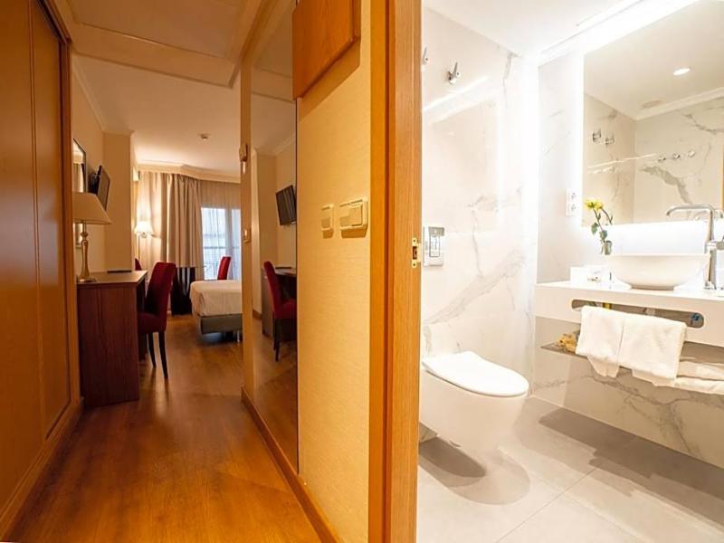 Aparto-Hotel Rosales image