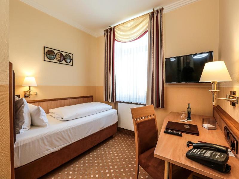 Hotel Mack  image