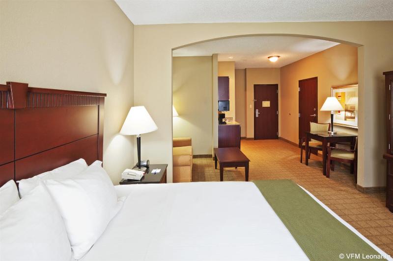 Holiday Inn Express & Suites McAlester-IHG hotel photo 7