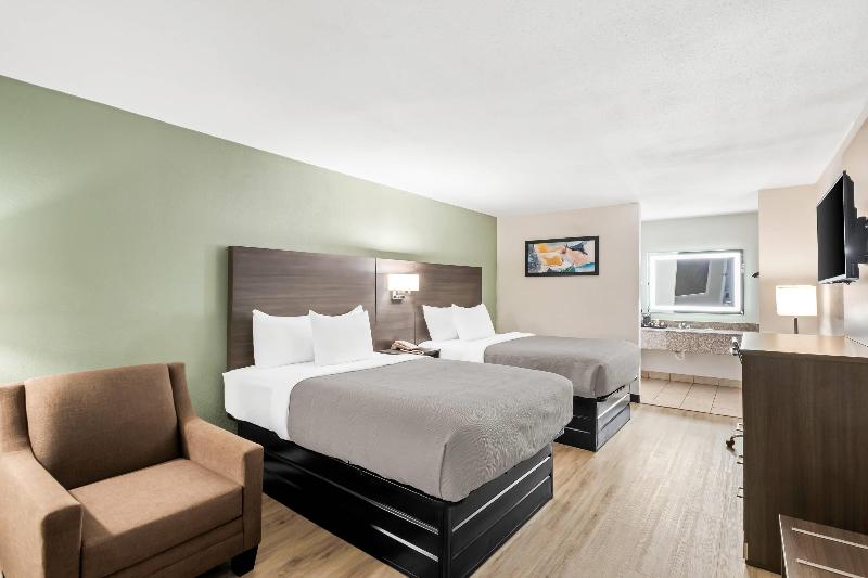 Quality Inn Harvey - New Orleans image