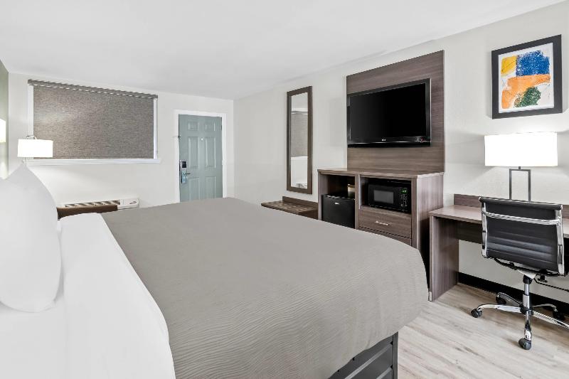 Quality Inn Harvey - New Orleans image